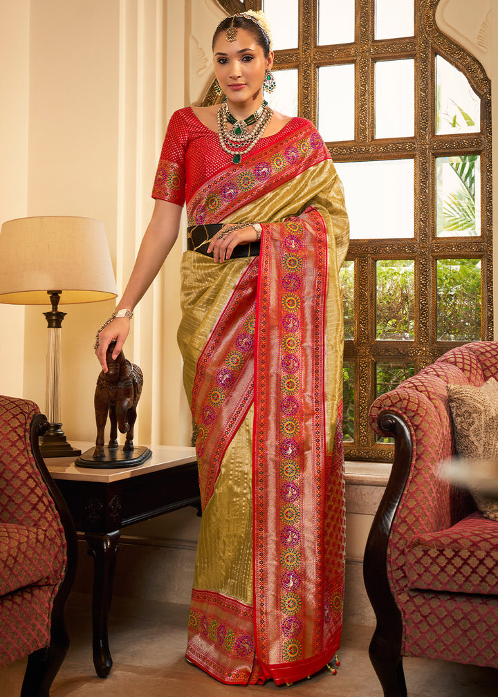 Elegant Dual Tone Green and Red Kanjivaram Saree with Lustrous Zari Work