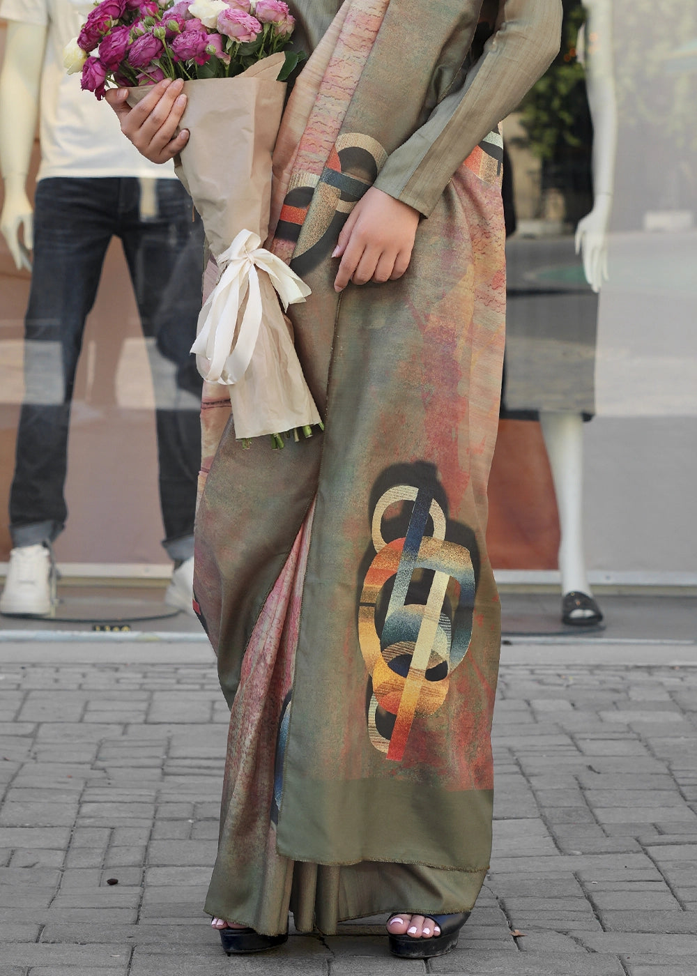 Greenish Grey Silk Saree with Contemporary Abstract Print