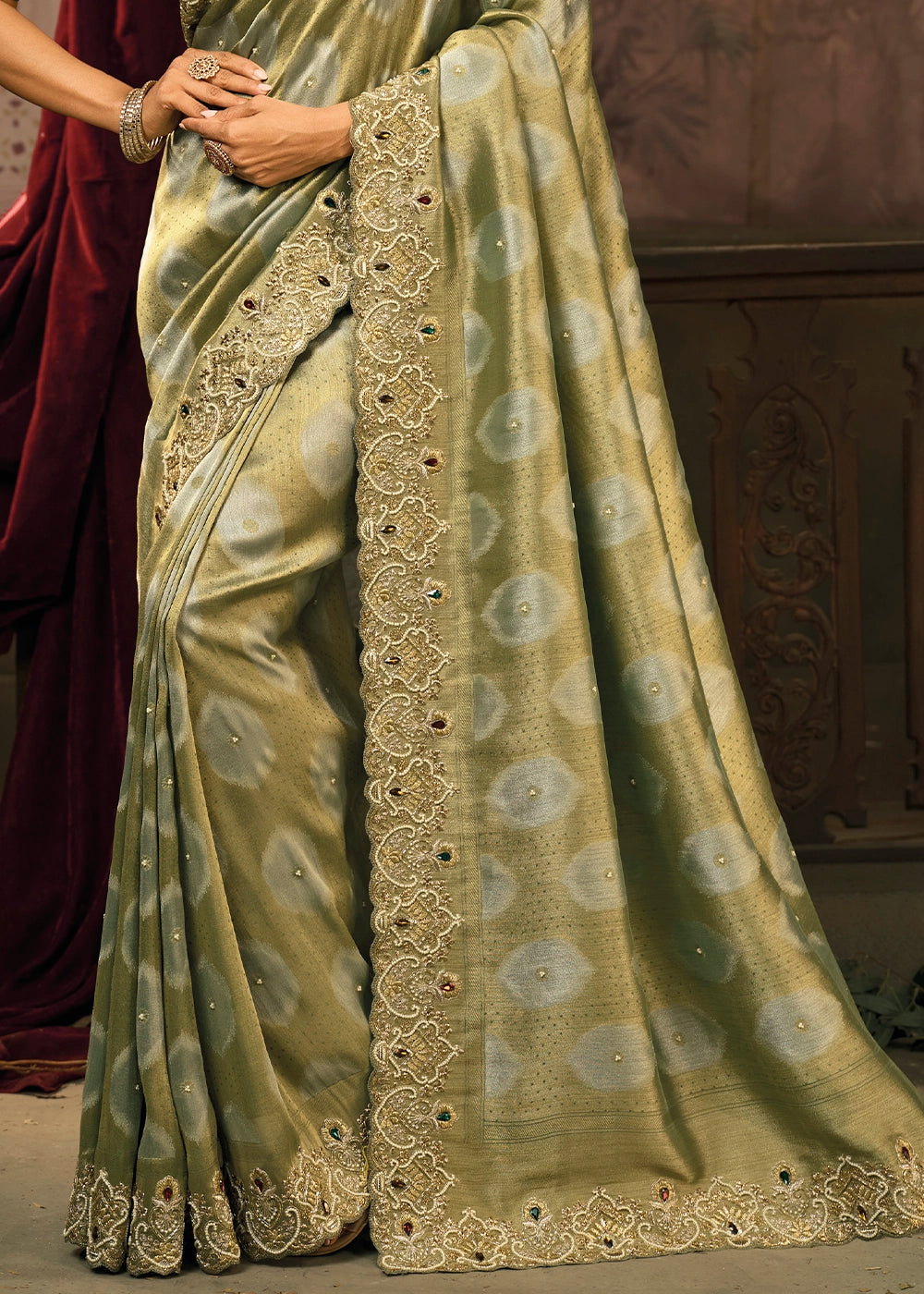 Swamp Green Contemporary Kanjivaram Silk Saree with Luxe Detailing