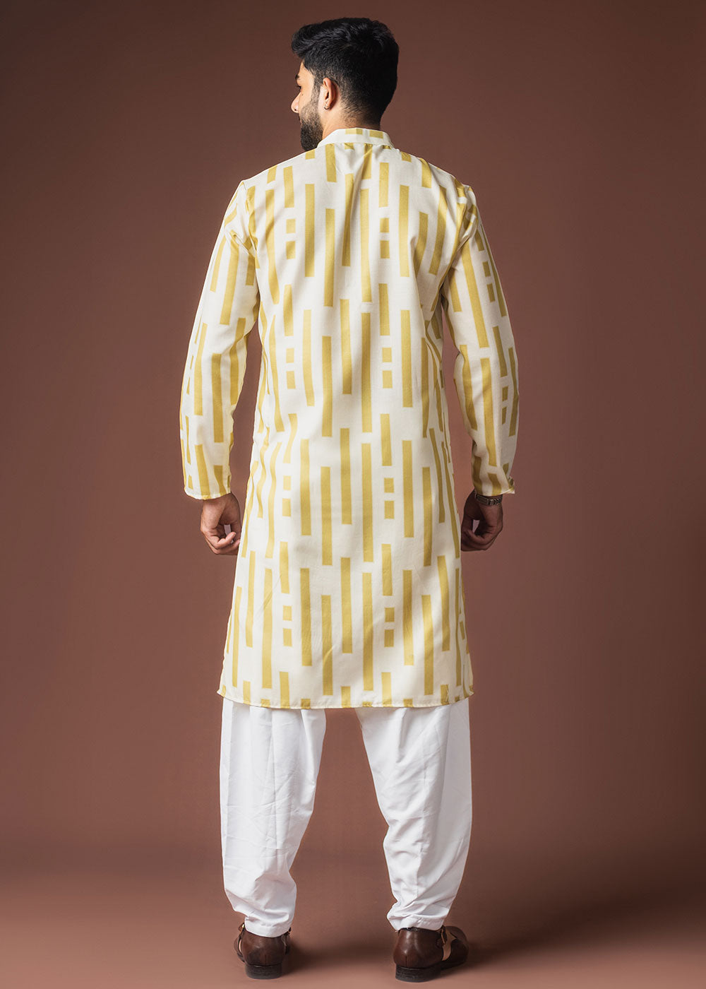 Pastel Yellow Blended Linen Kurta with Segmented Line Print