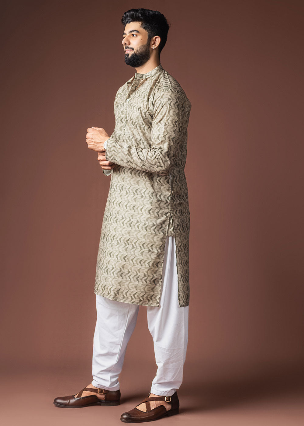 Artichoke Green Blended Linen Kurta with Soft Chevron Pattern