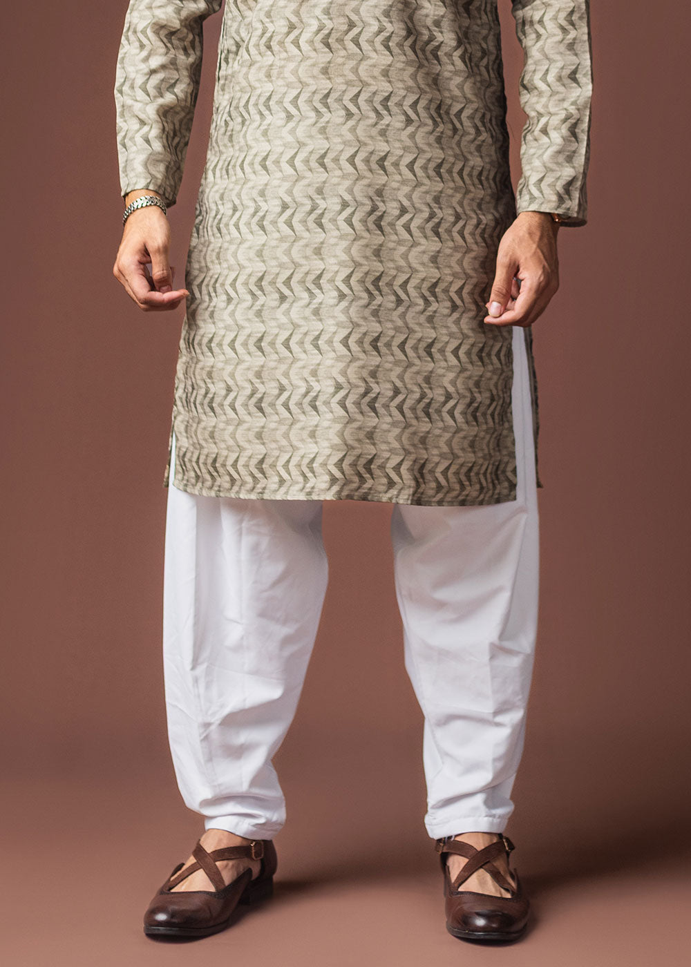 Artichoke Green Blended Linen Kurta with Soft Chevron Pattern