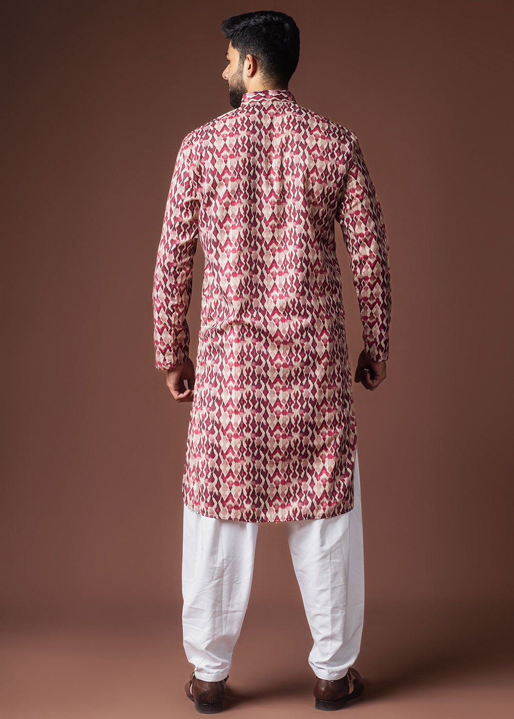 Dark Fuchsia Blended Linen Kurta with Ikat-Inspired Pattern