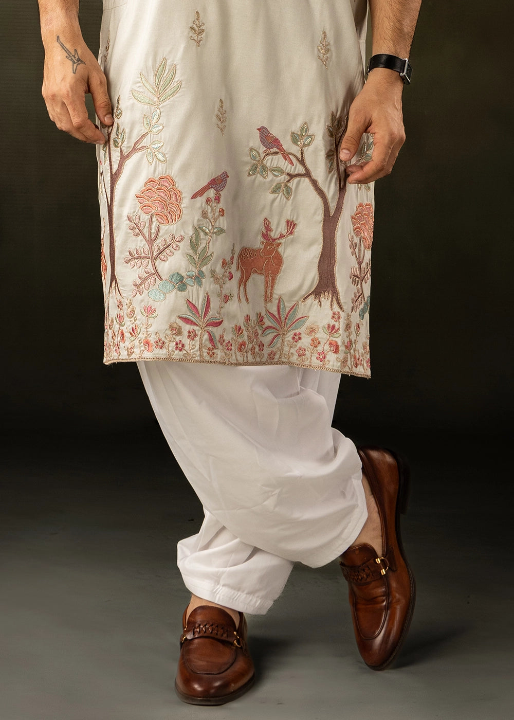 Cream White Rayon Printed Kurta Pajama Set with Fine Embroidery