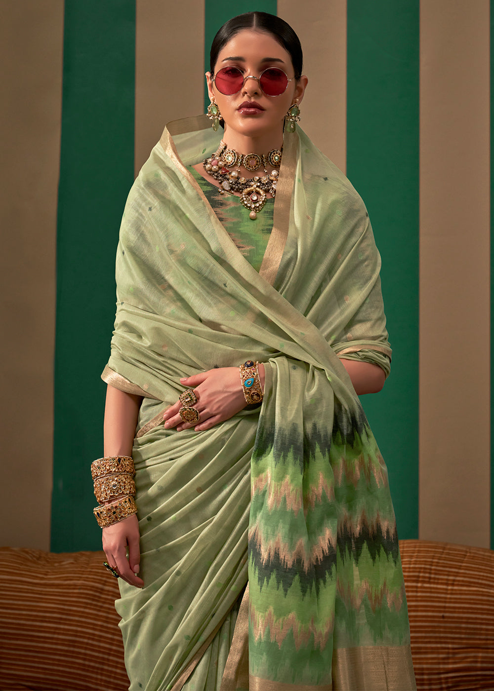 Pastel Green Linen Silk Saree with Intricate Handloom Craftsmanship