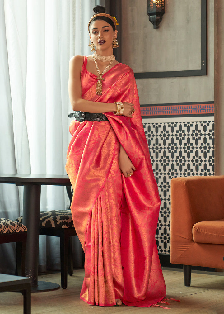 Neon Fuschia Pink Dual Tone Kanjivaram Silk Saree Featuring Traditional Handloom Weave