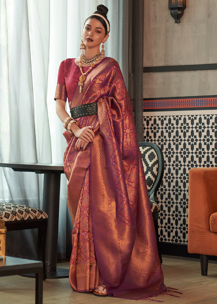 Shades Of Purple Dual Tone Kanjivaram Silk Saree Featuring Traditional Handloom Weave