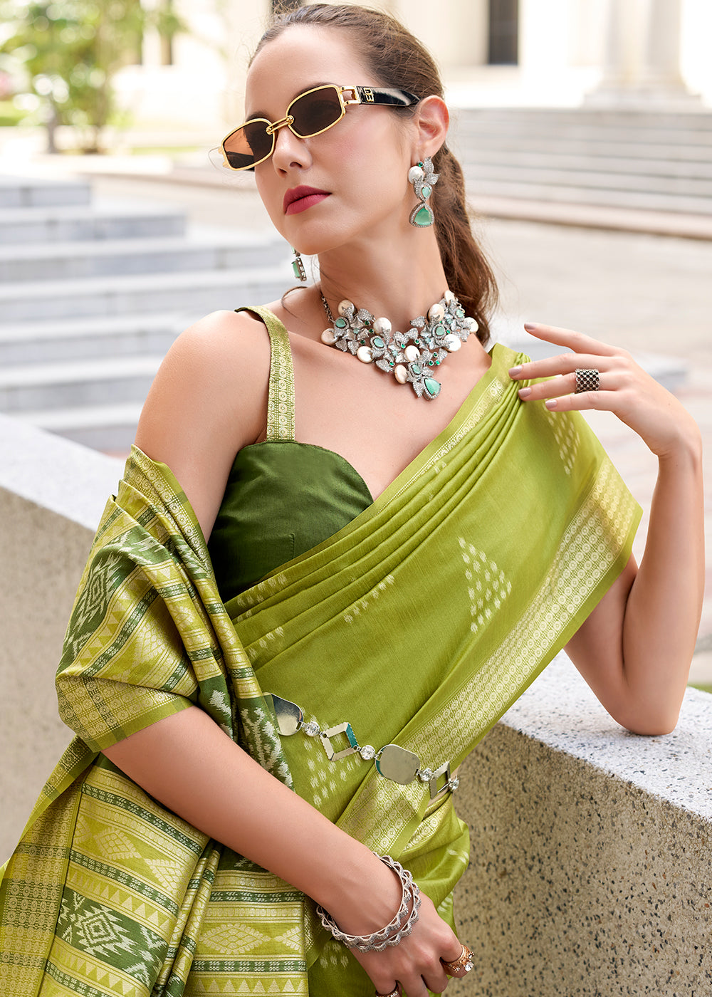 Olive Green Handwoven Ikkat Silk Saree – Traditional Craftsmanship