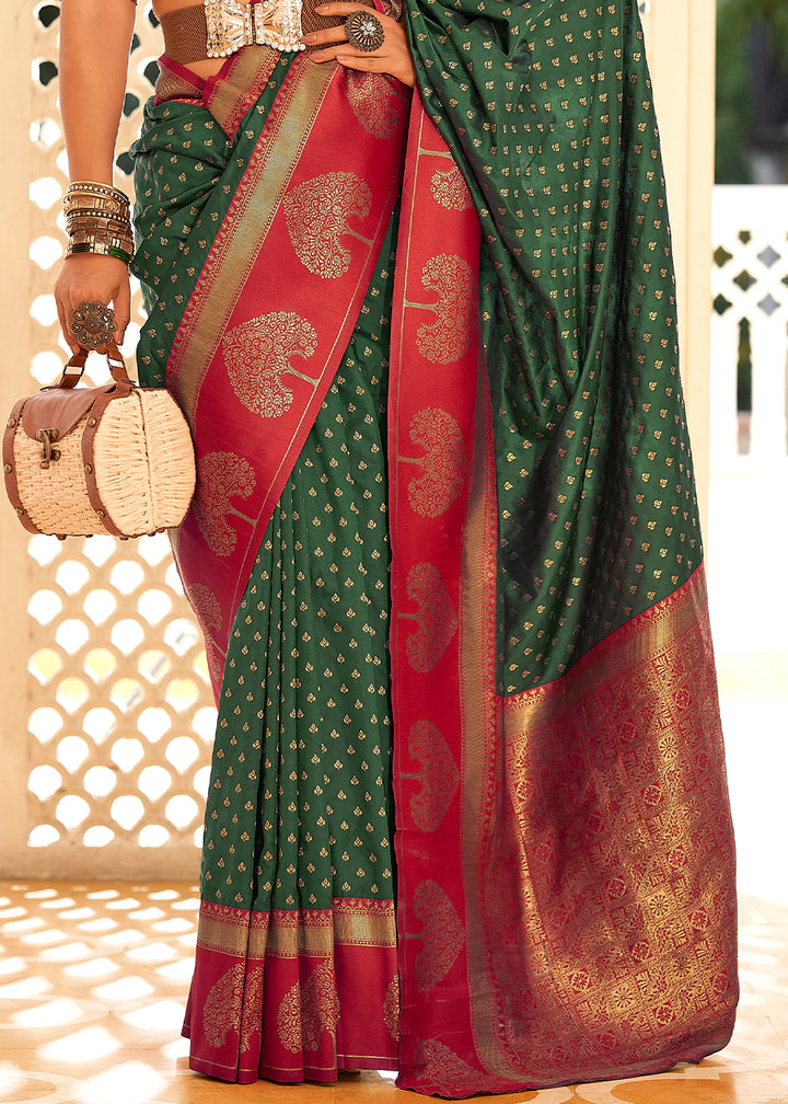 Brunswick Green Soft Banarasi Paithani Silk Saree Enhanced with Copper Zari & Contrast Pallu