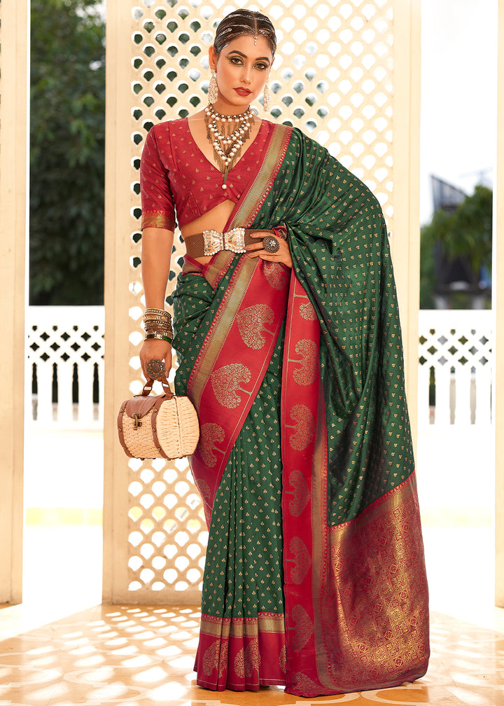 Brunswick Green Soft Banarasi Paithani Silk Saree Enhanced with Copper Zari & Contrast Pallu