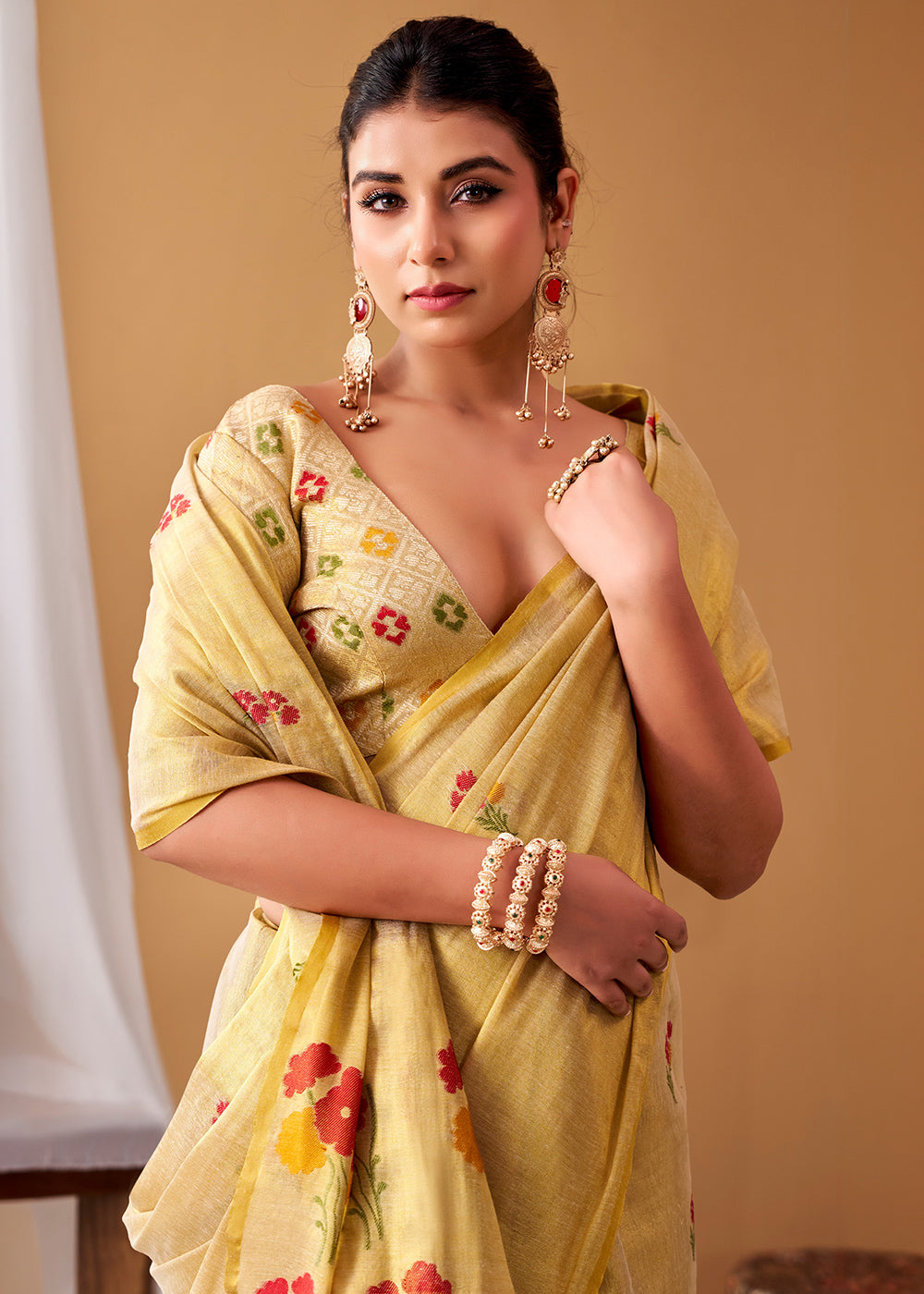 Cream White Tissue Silk Saree with Intricate Allover Floral Motifs