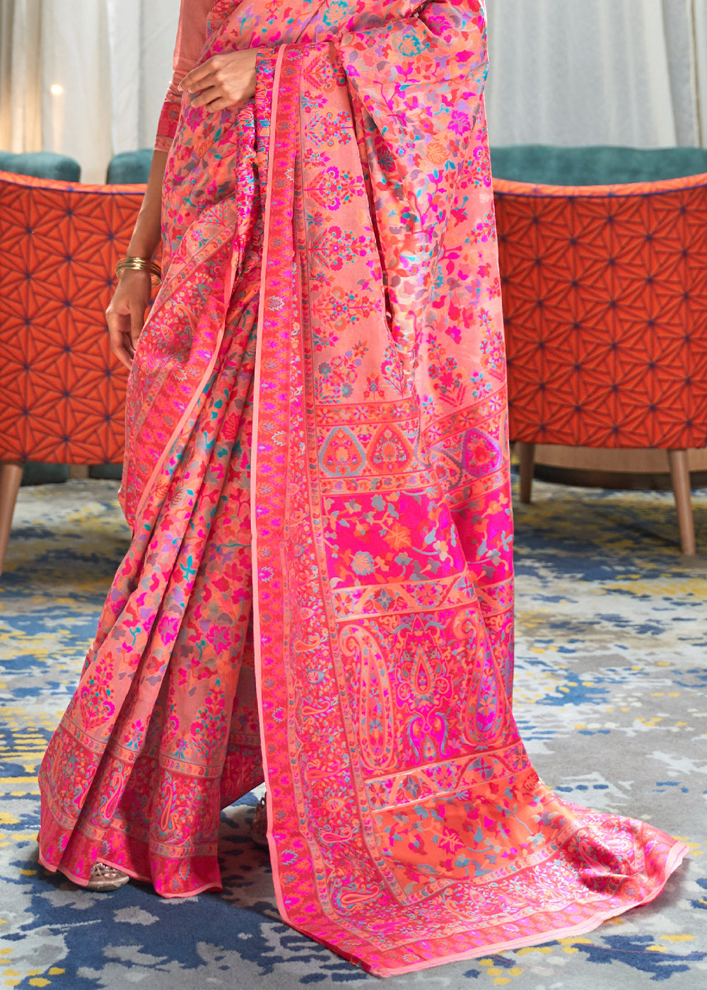 Shades of Pink Kashmiri Jamawar Silk Saree with Handloom Weaving