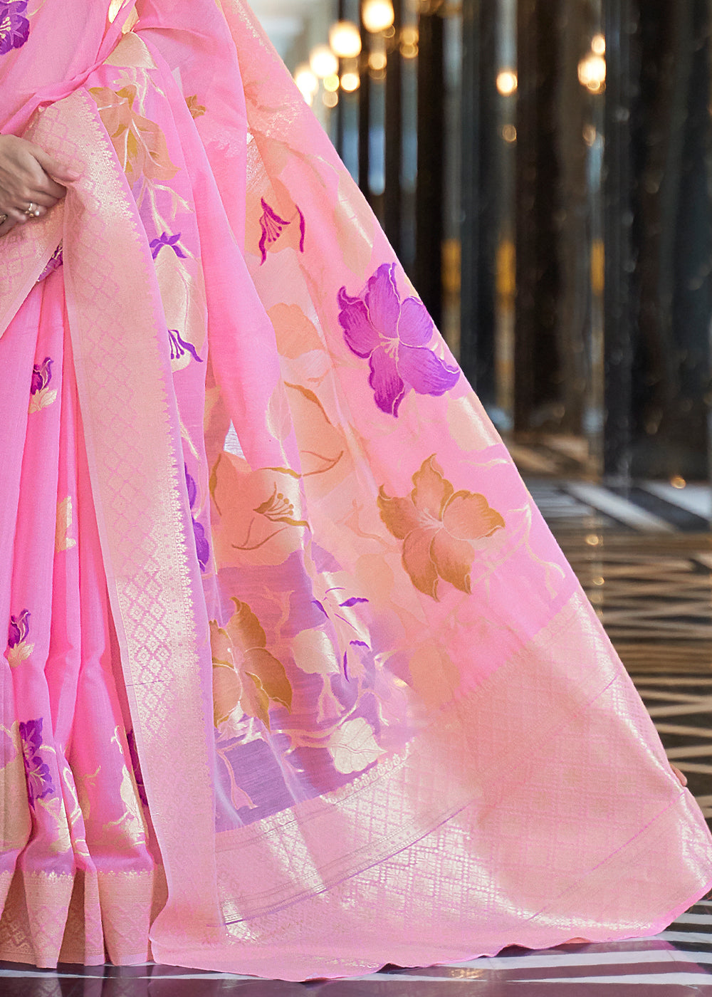 Zari Woven Taffy Pink Linen Silk Saree – Perfect for Summer