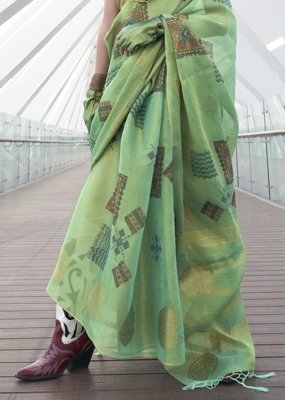 Cool Green Tissue Silk Saree with Abstract Motif Print