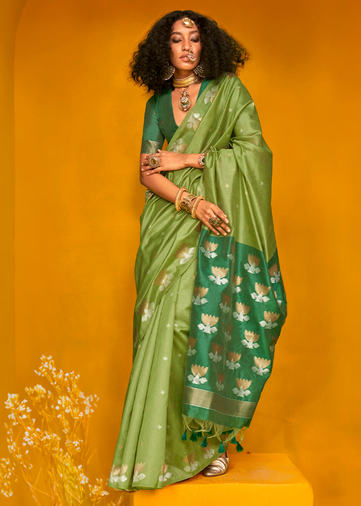 Dual Shade Green Handloom Tussar Silk Saree with Lotus Motif Pallu