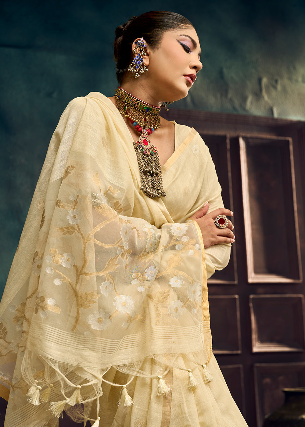 Pearl White Munga Cotton Saree with Heritage Handloom Weave