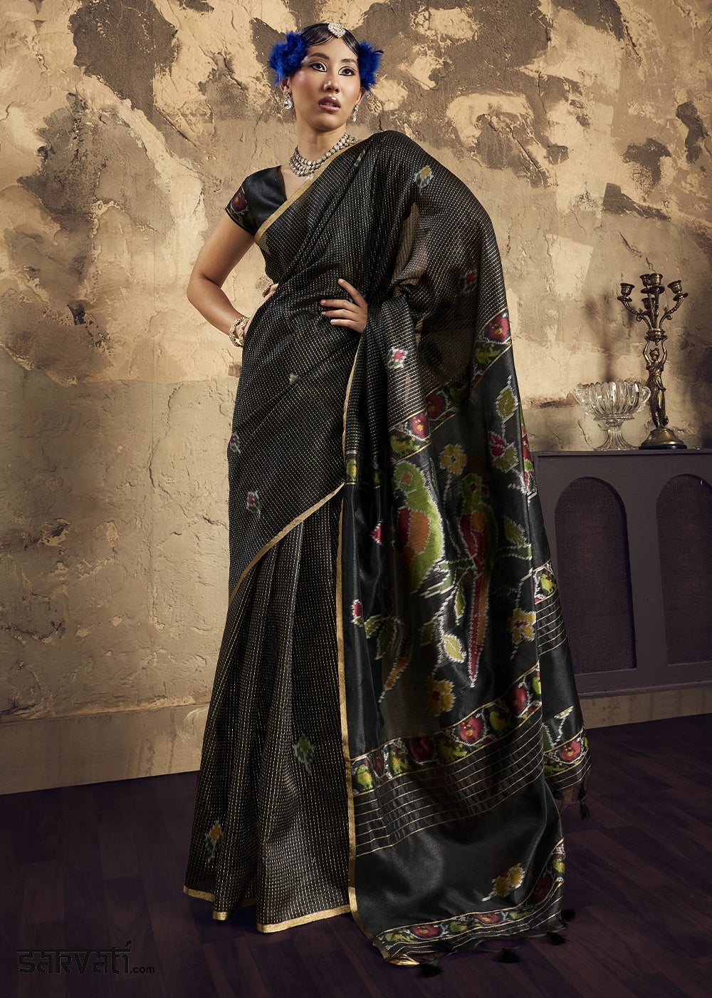 Black Handloom Weaving Silk Saree with Floral Pallu