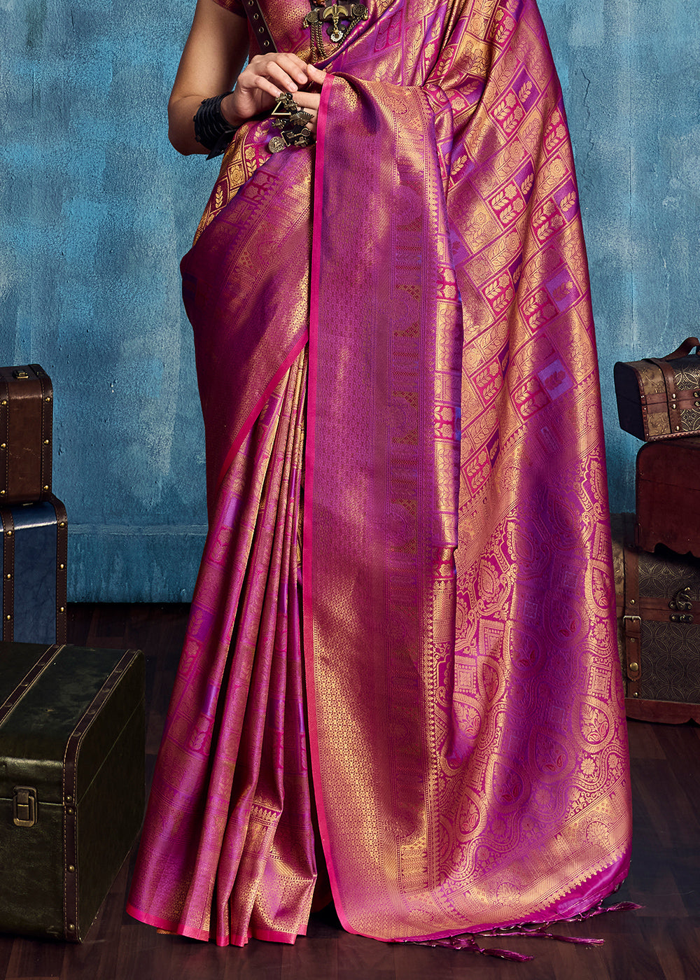 Magenta Pink Handloom Weaving Silk Saree with Blouse
