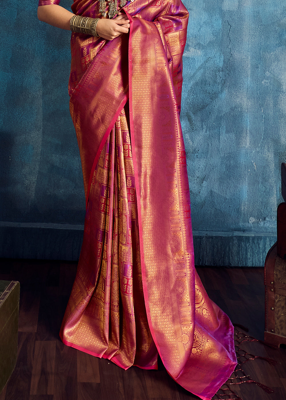 Rose Pink Handloom Weaving Silk Saree with Blouse