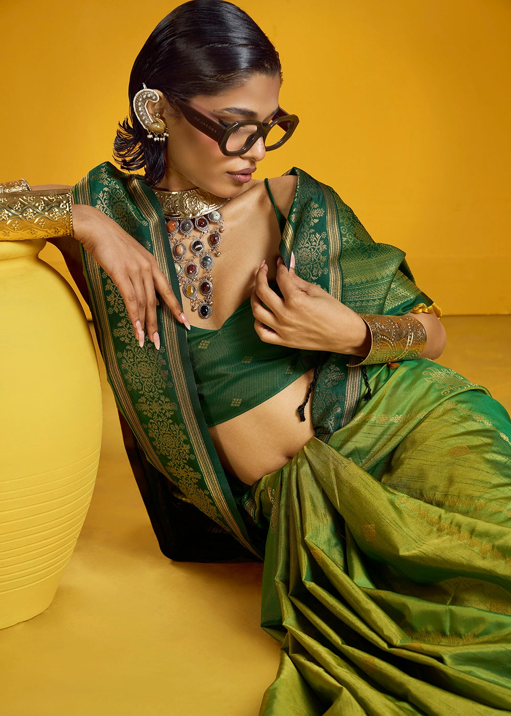 Mantis Green Handloom Silk Saree with Elegant Contrast Border