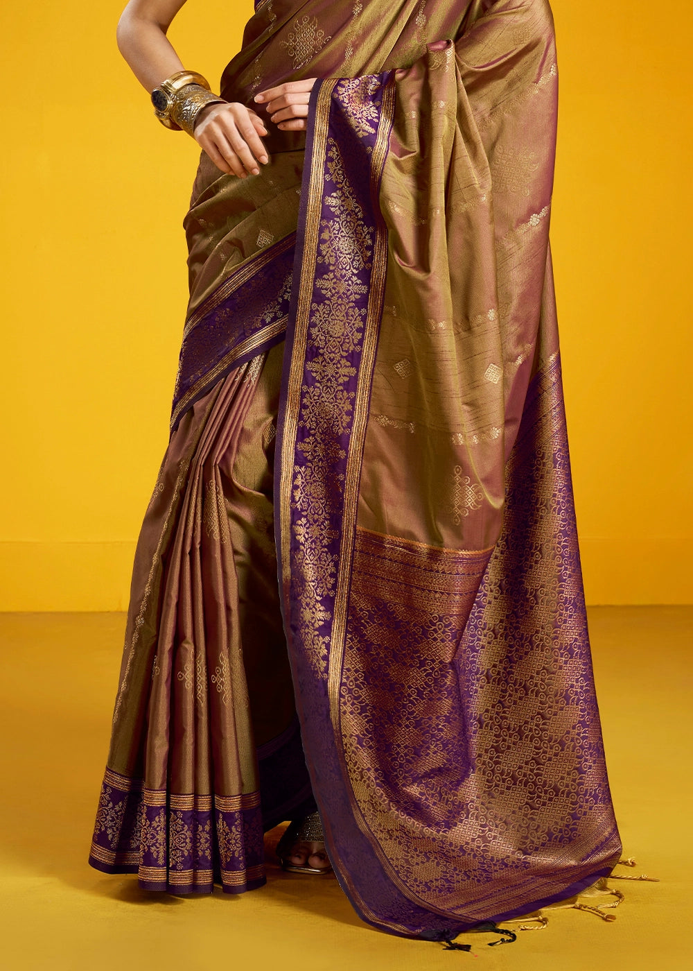 Light Brown Handloom Silk Saree with Elegant Contrast Border