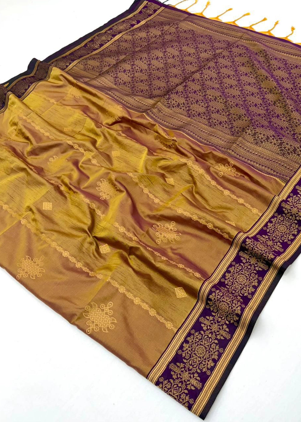 Light Brown Handloom Silk Saree with Elegant Contrast Border