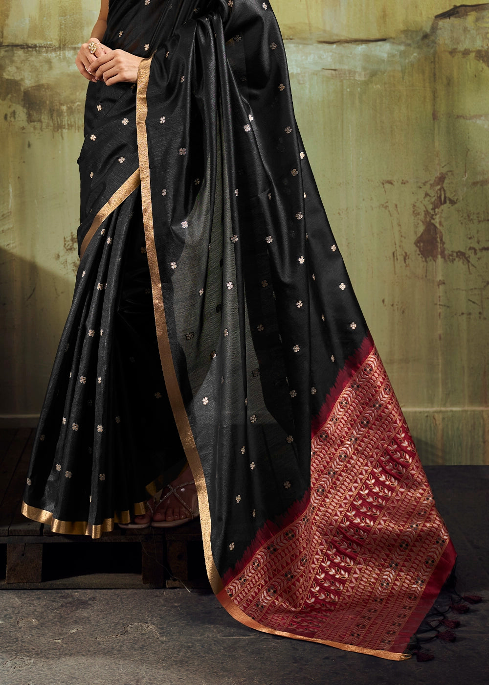 Onyx Black Tussar Silk Handloom Woven Saree with Zari Butti