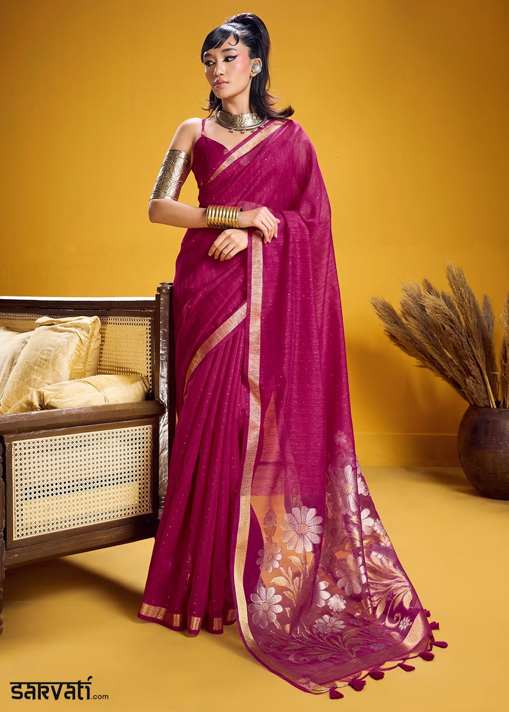 Magenta Purple Munga Silk Saree with Intricate Floral Zari Weave