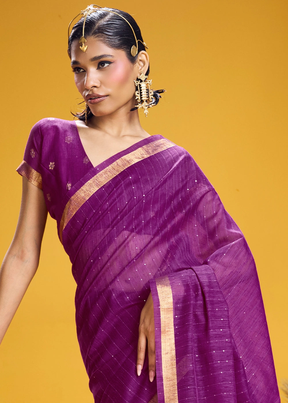 Grape Purple Munga Silk Saree with Intricate Floral Zari Weave