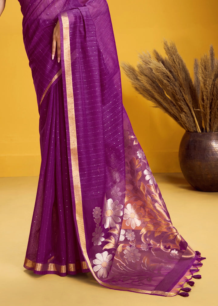 Grape Purple Munga Silk Saree with Intricate Floral Zari Weave