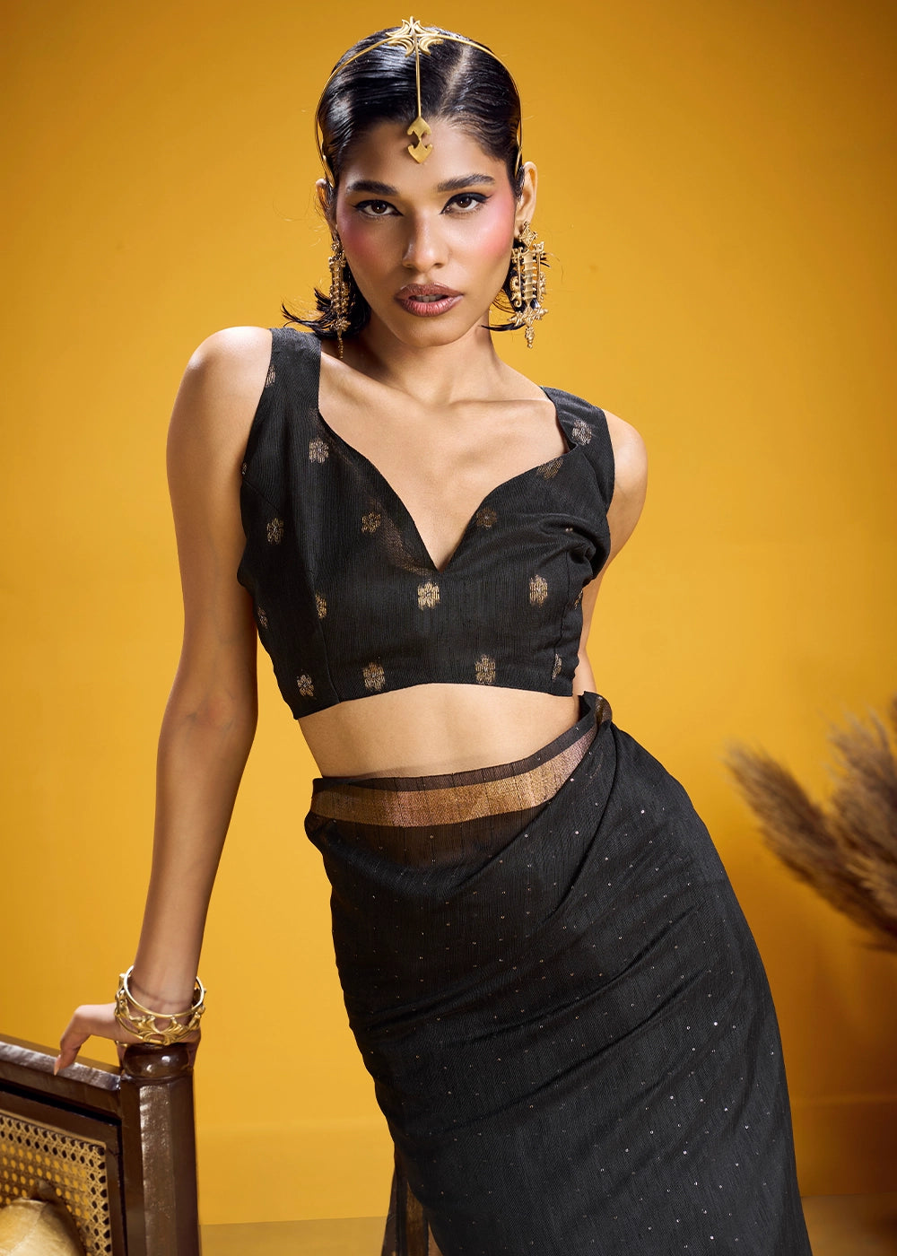 Pitch Black Munga Silk Saree with Intricate Floral Zari Weave