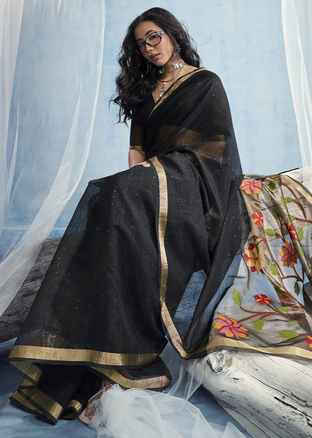 Black Munga Silk Handloom Saree with Floral Tissue Pallu