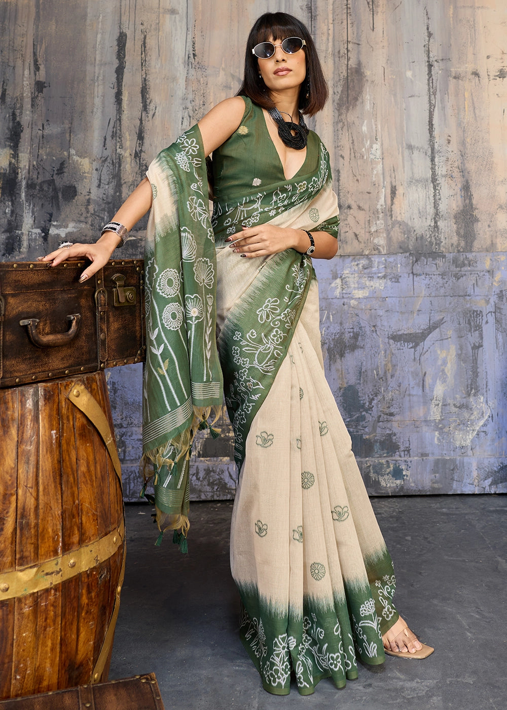 White & Green Soft Munga Cotton Handloom Saree