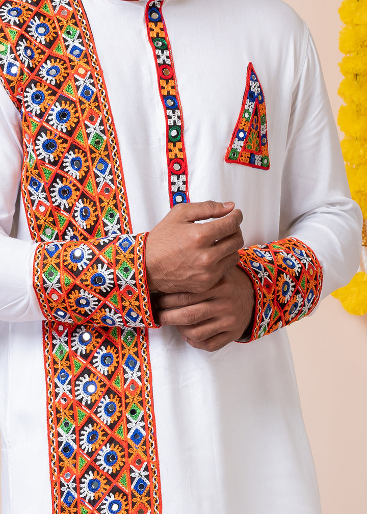 White Heritage Collection Heavy Rayon Kurta Pyjama with Divine Ganesh Back Embroidery &amp; Multicolor Border Detailing