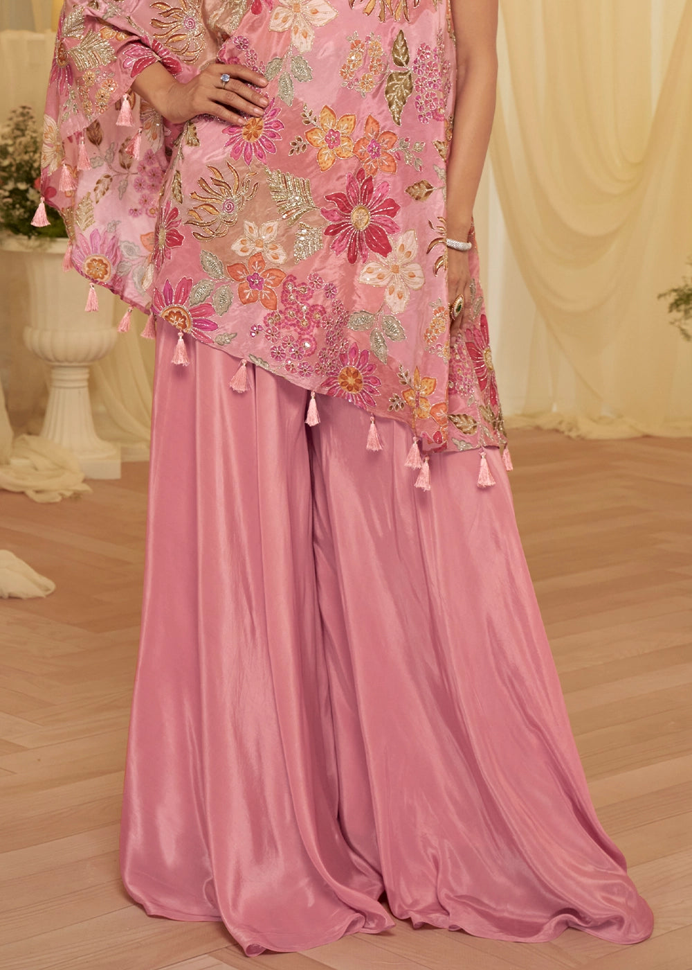 Taffy Pink Contemporary Viscose Crepe Top with Blouse and Palazzo