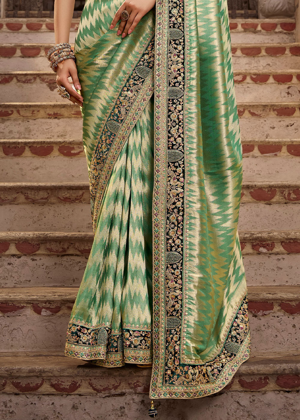 Pastel Green Viscose Kanchipuram Saree with Regal Weave Border