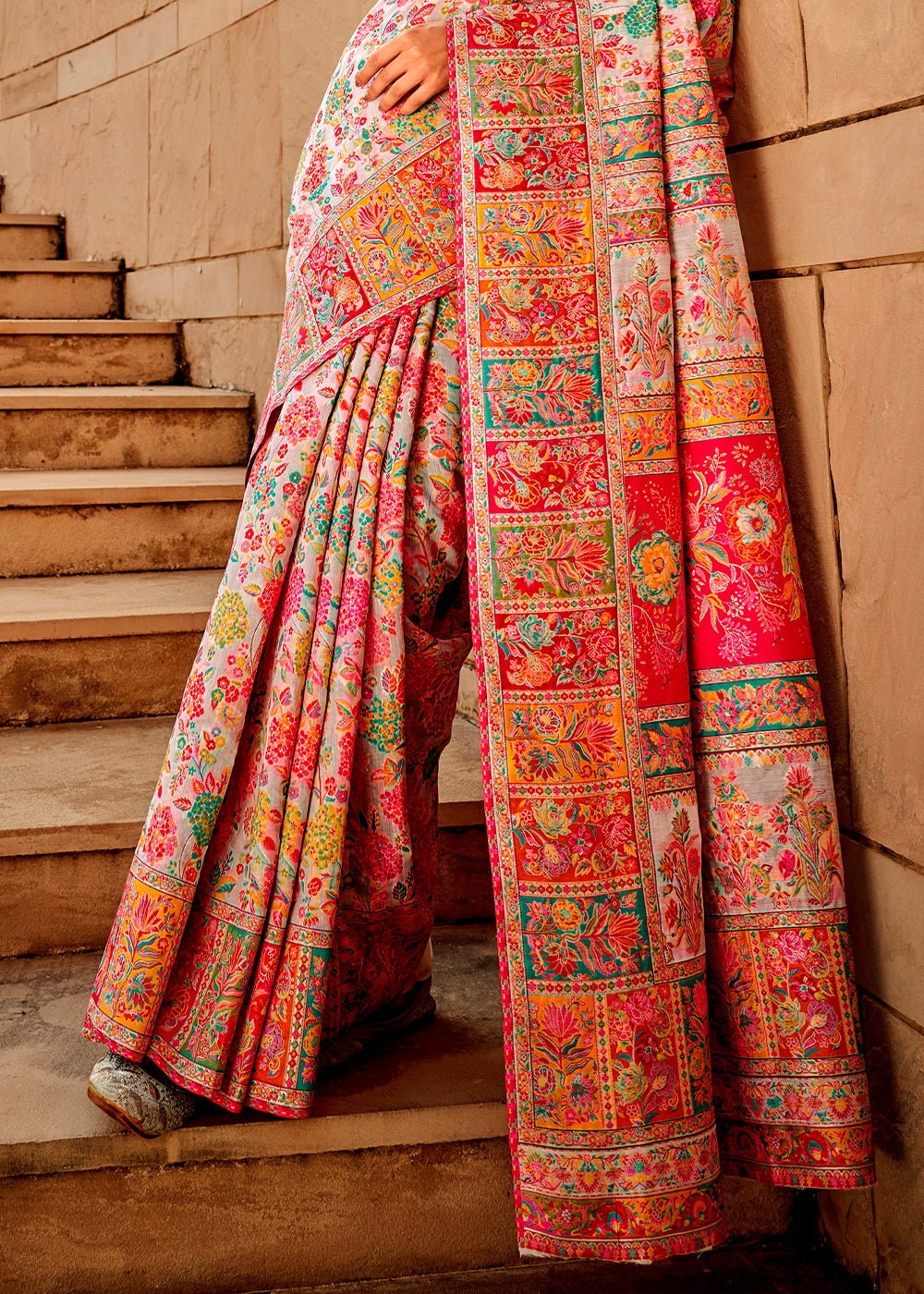 Daisy White & Pink Banarasi Silk Saree Featuring Kashmiri Handloom Weaving