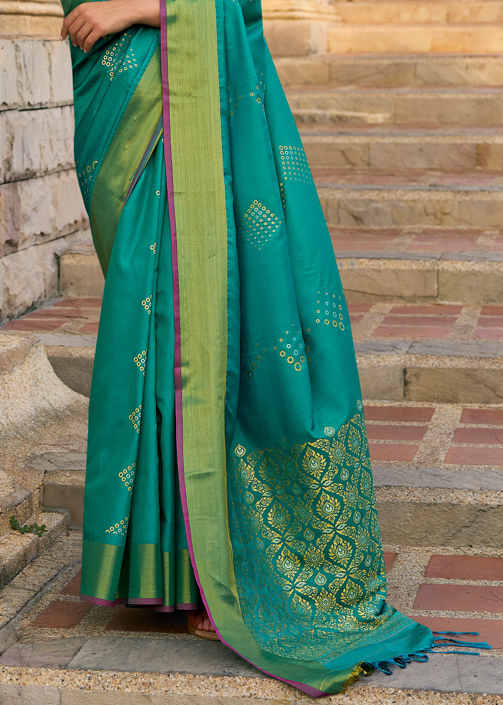 Turtle Green Handloom Satin Silk Saree - Woven to Perfection