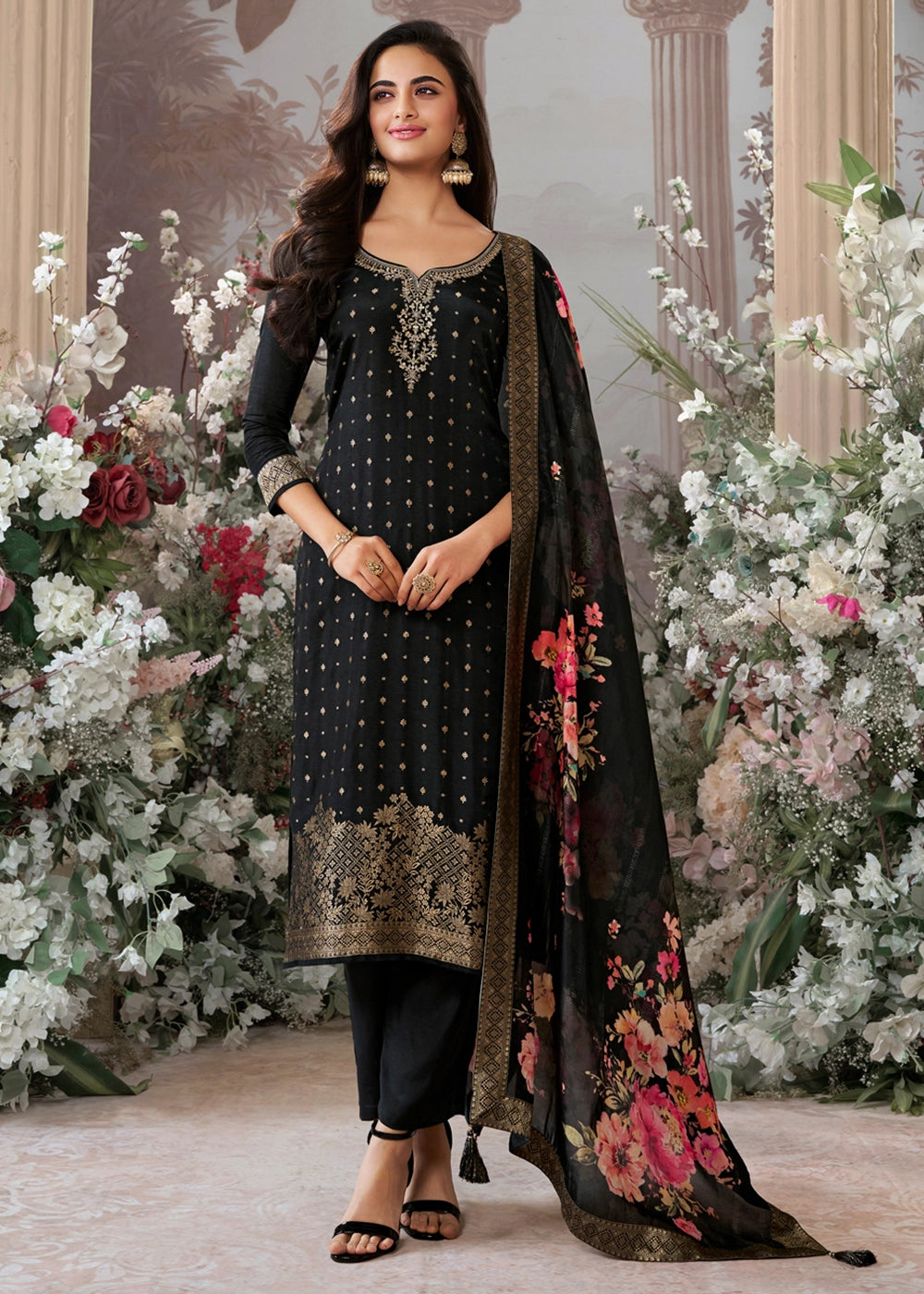 Onyx Black Embroidered Dola Silk Kurta and Pant Set with Jacquard Accents