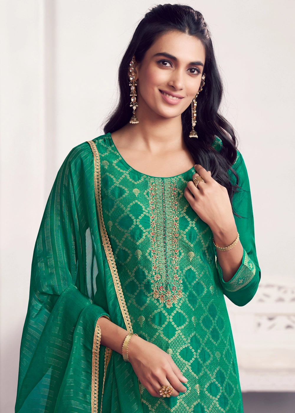 Green Jacquard Straight Kurta With Dyed Trousers And Jacquard Dupatta