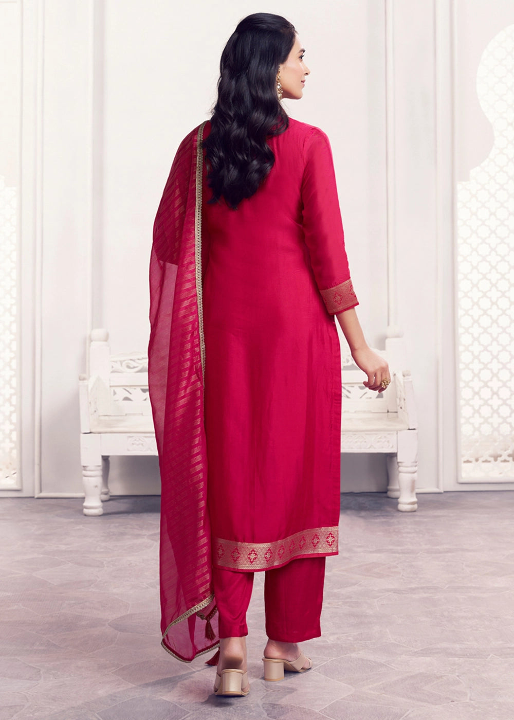 Raspberry Pink Jacquard Straight Kurta With Trousers And Jacquard Dupatta