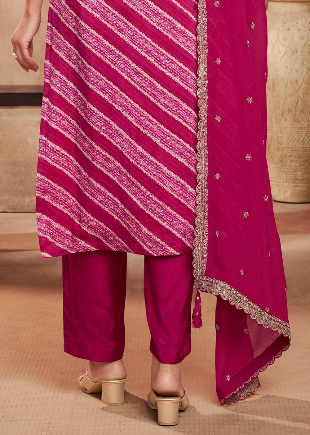 Magenta Pink Printed Straight Kurta With Trousers And Embroidery Dupatta