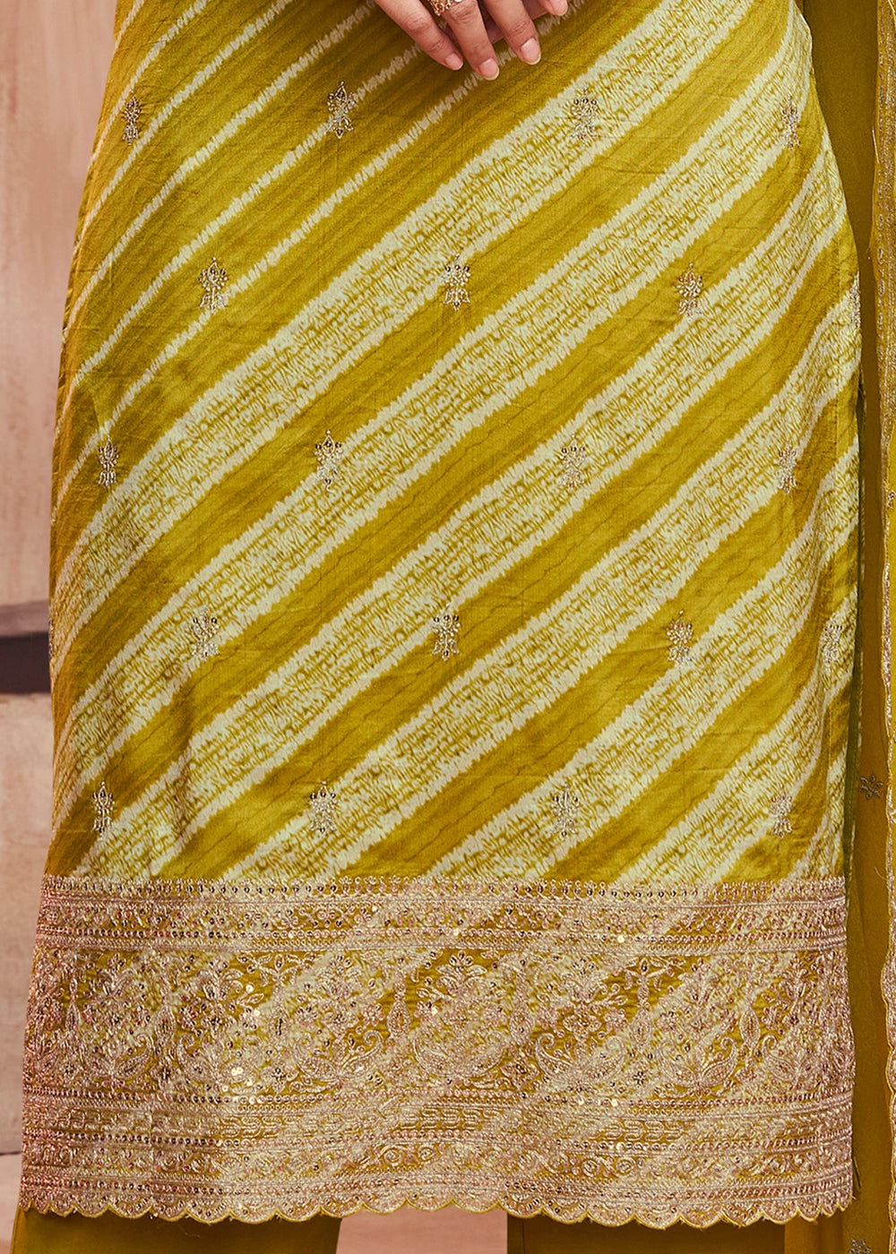 Olive Green Printed Straight Kurta With Trousers And Embroidery Dupatta