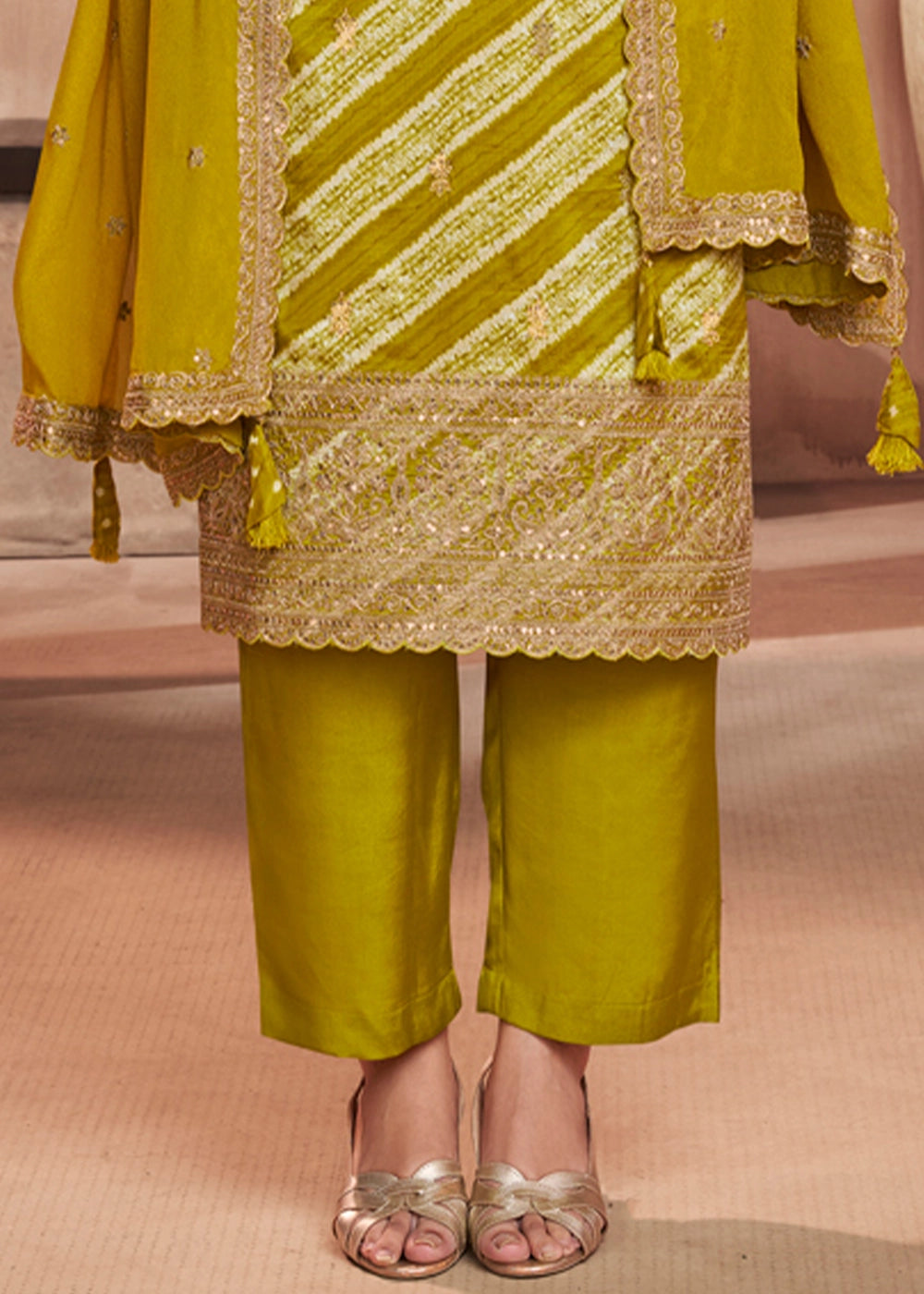 Olive Green Printed Straight Kurta With Trousers And Embroidery Dupatta