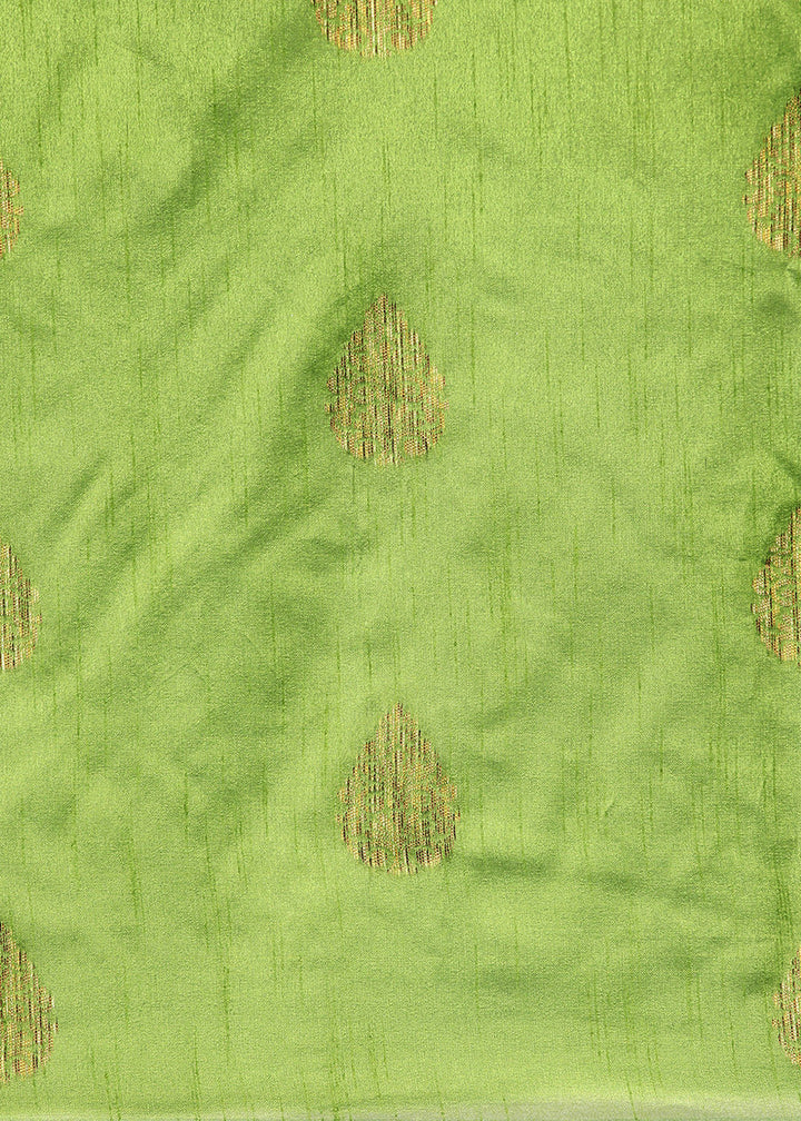 Kelly Green Raw Silk Saree with Intricate Woven Butti and Artistic Pallu