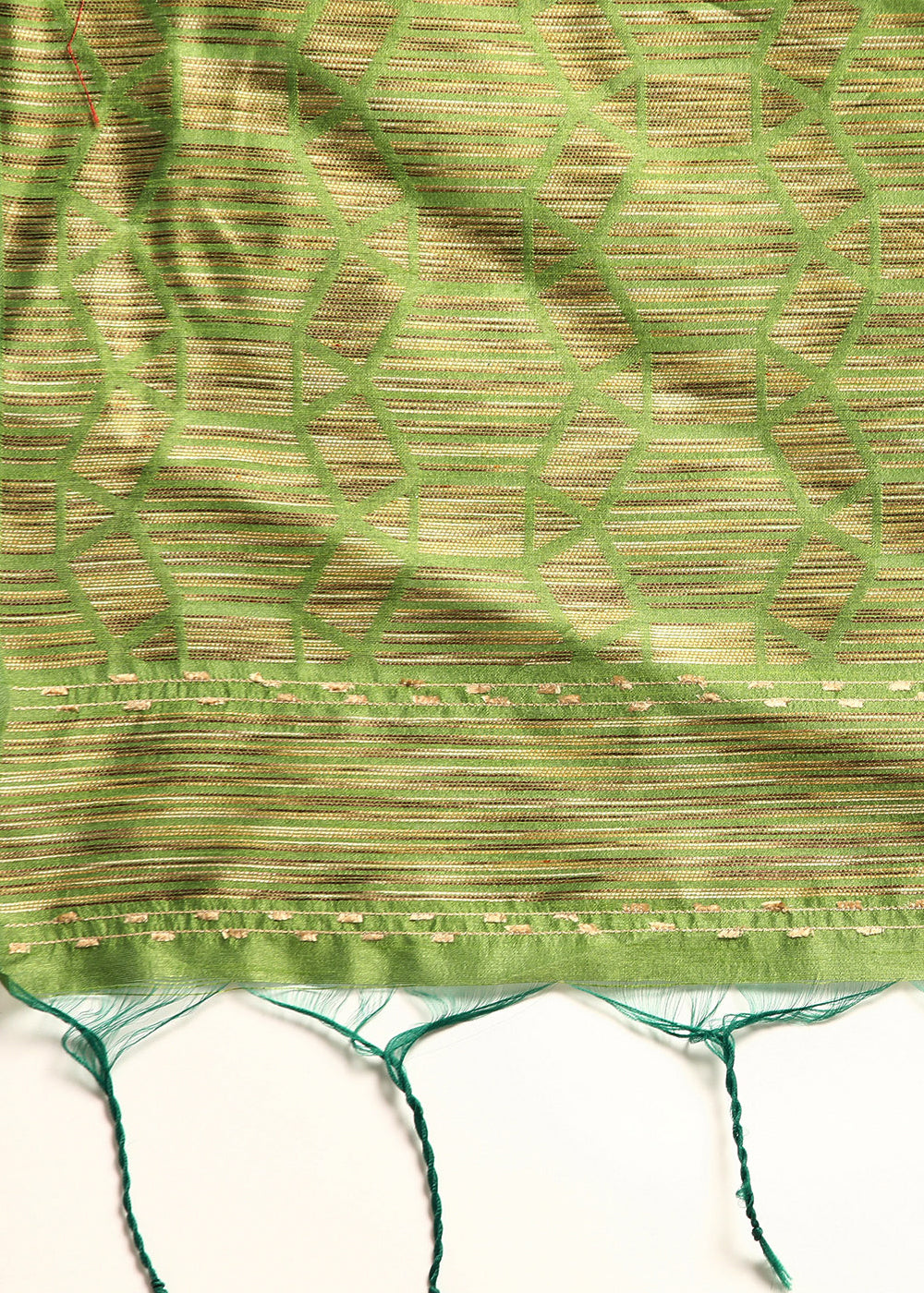 Kelly Green Raw Silk Saree with Intricate Woven Butti and Artistic Pallu