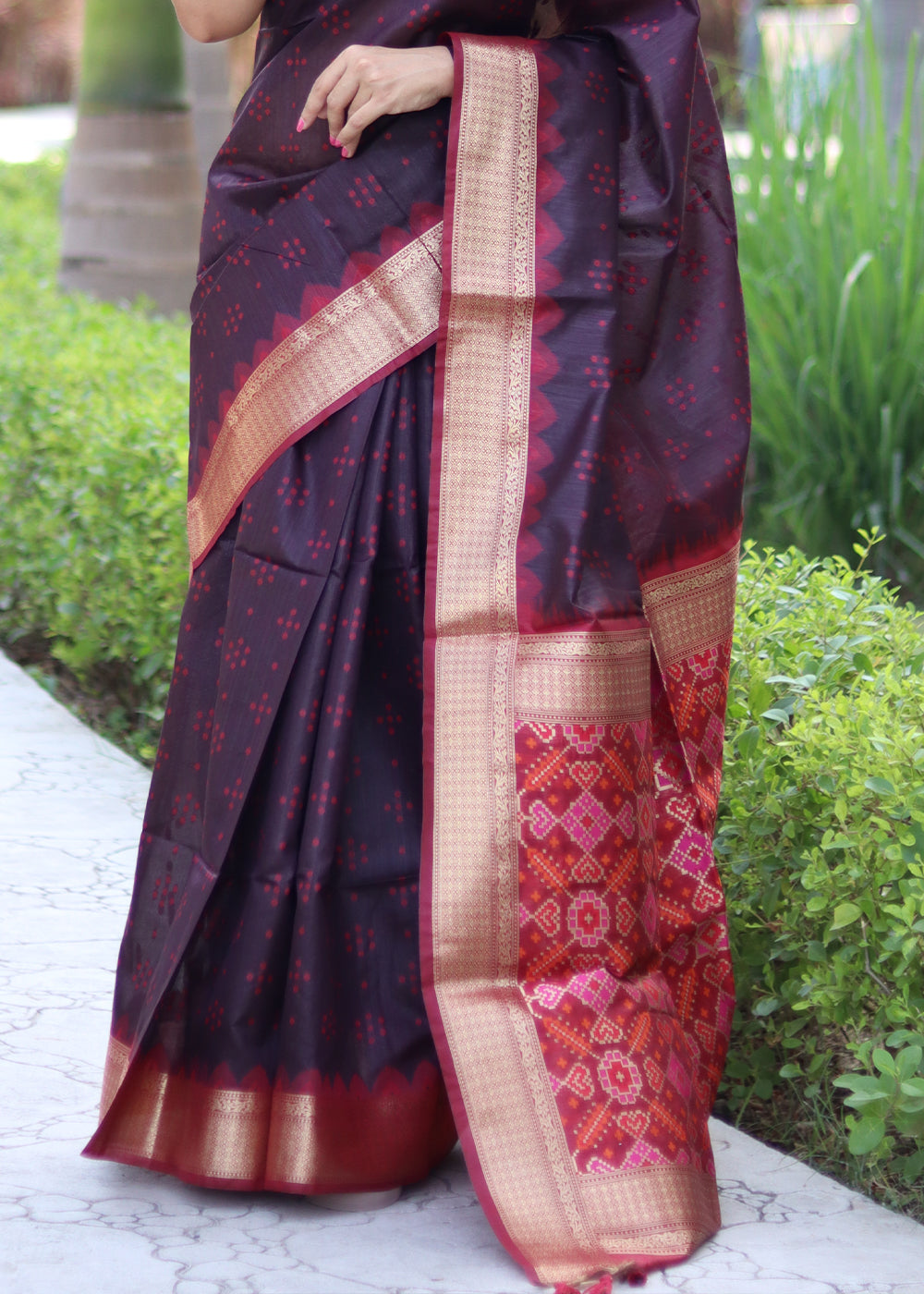 Deep Purple Raw Silk Saree with Intricate Patola Print & Zari Pallu