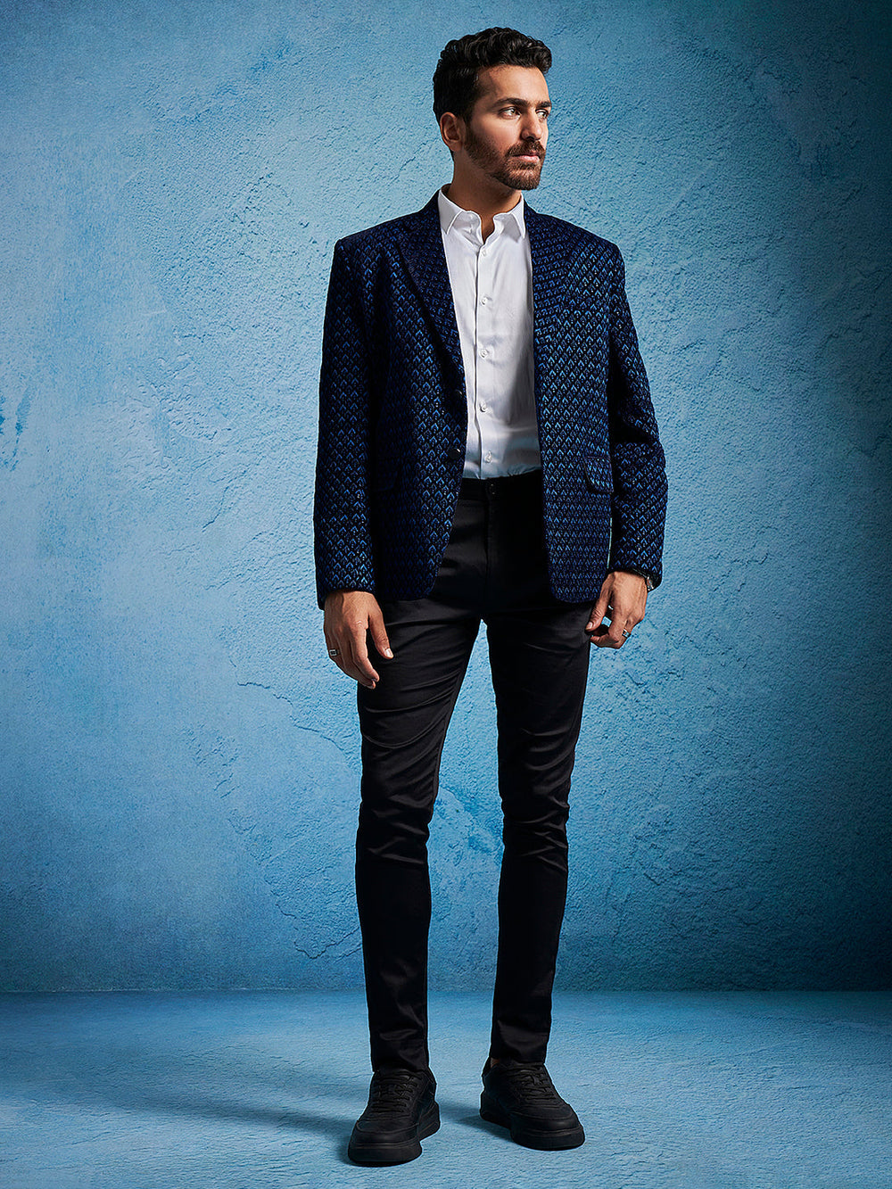 Men's Blue Velvet Blazer - view 2