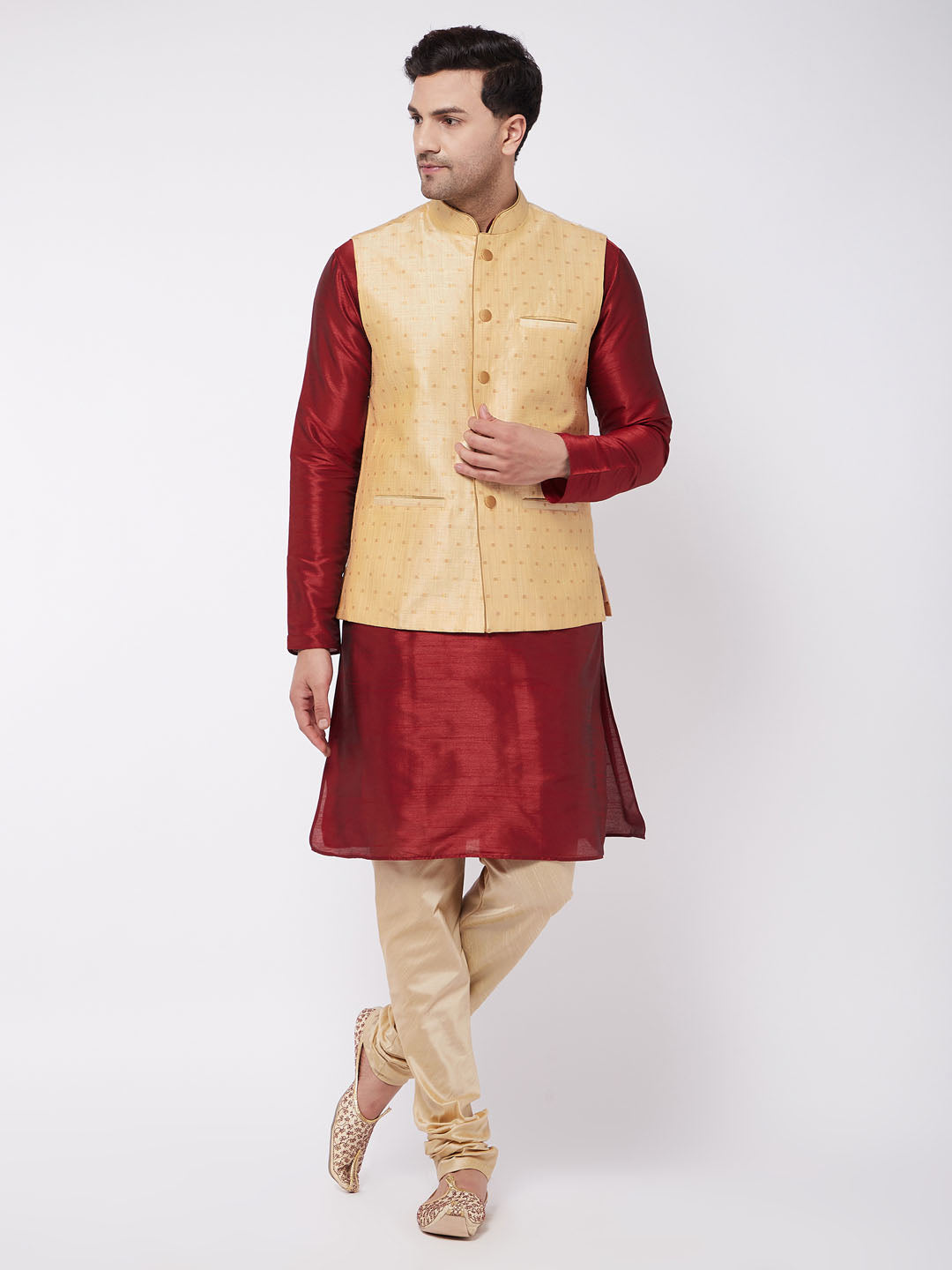 Sarvati Men's Gold Zari Weaved Jacket With Kurta Pyjama Set