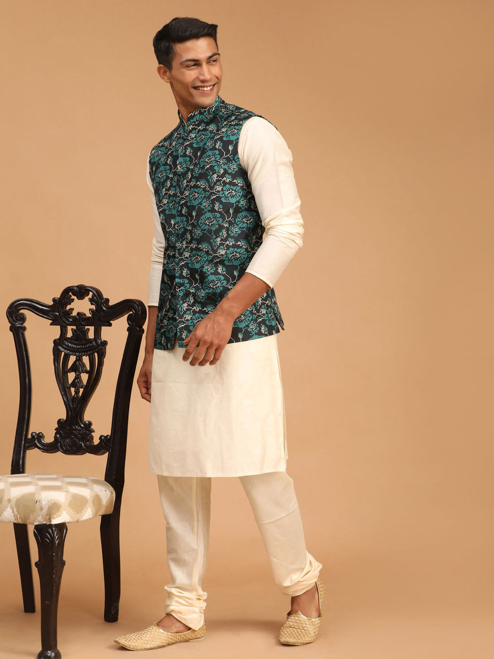 Sarvati Men's Green Printed Nehru Jacket With Cream Solid kurta & Pyjama Set